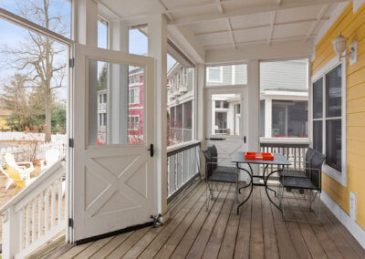 Screened in Porch